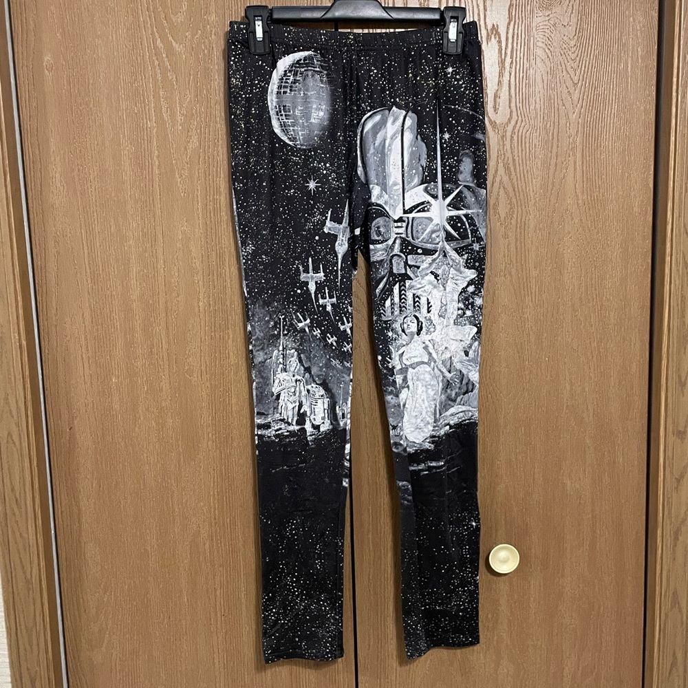 Women’s Glitter Star Wars Printed Leggings